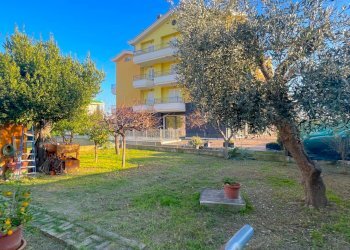 Foto 22 - Apartment Via Monte Conero
 
2, San Benedetto del Tronto - photo 22