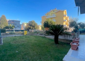 Foto 23 - Apartment Via Monte Conero
 
2, San Benedetto del Tronto - photo 23