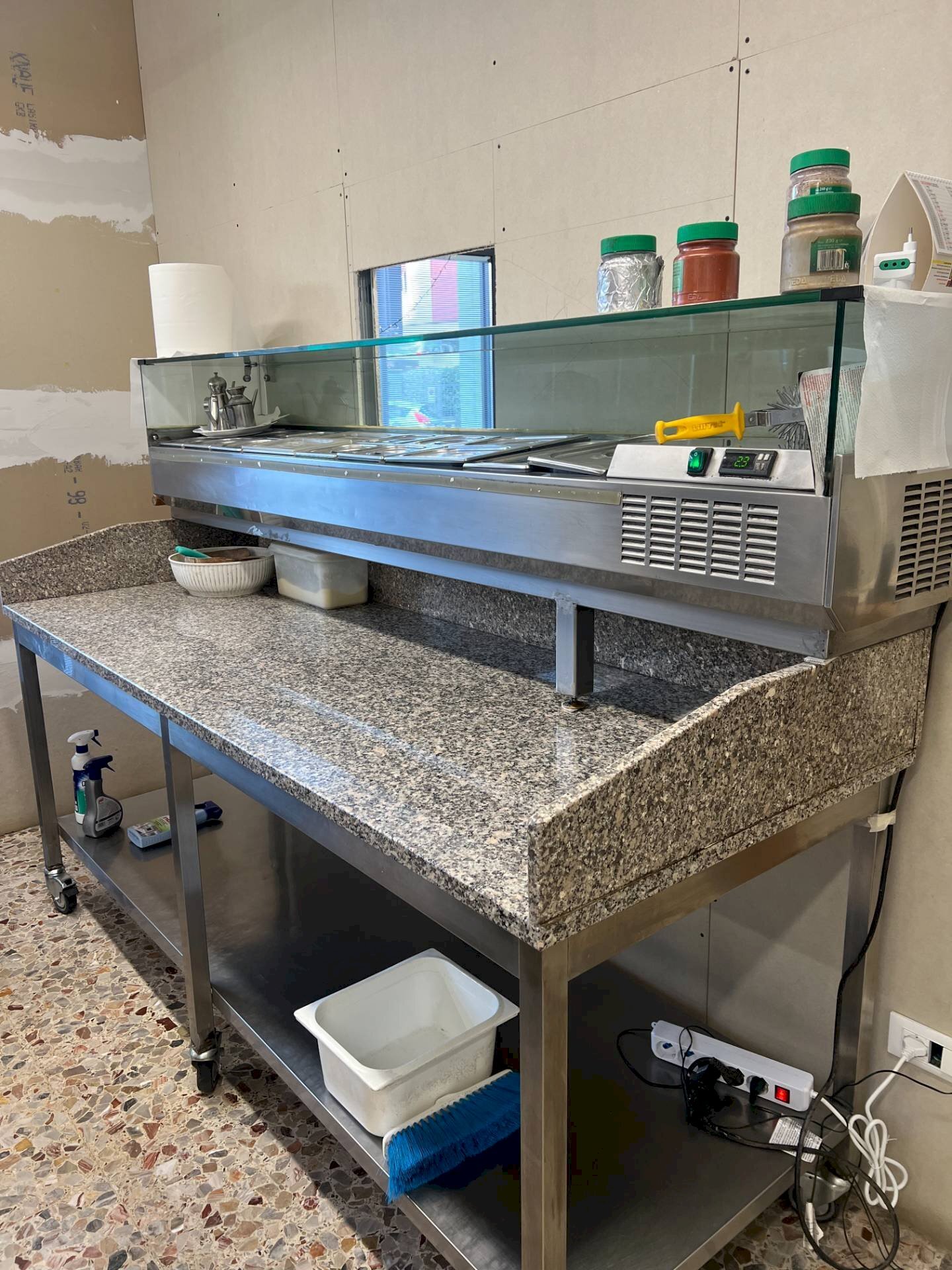 Foto 3 - Attività Commerciale via longhena
 
5, Verona - foto 3