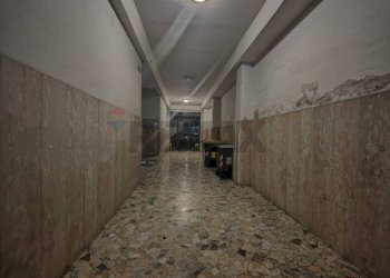 Ricezione / Lobby - Bilocale Corso Italia
 
162, Napoli - foto 8