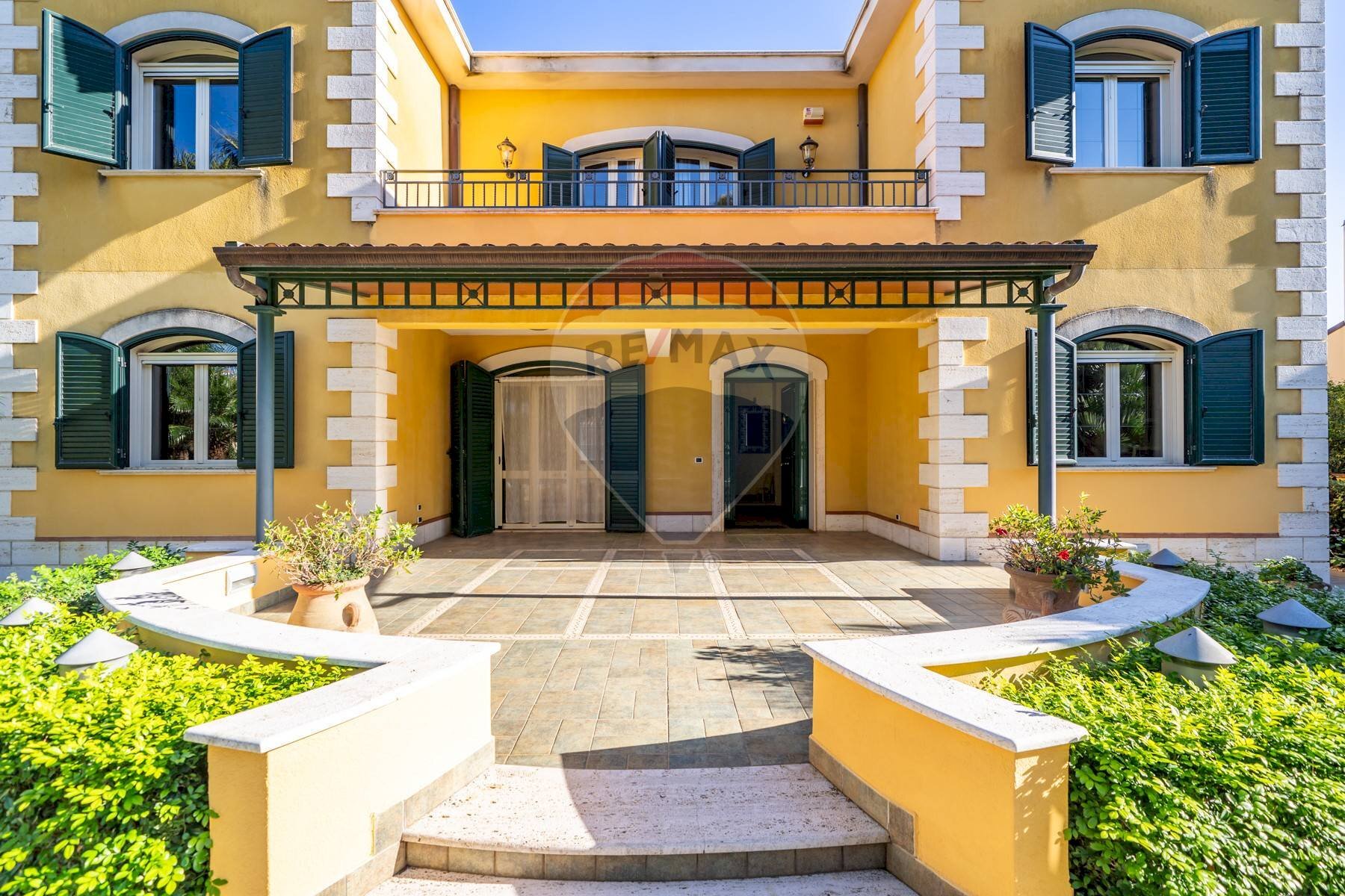 Prospetto principale - Villa Via Torre Ulisse
 
21, Carini - foto 3