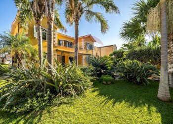 Giardino - Villa Via Torre Ulisse
 
21, Carini - foto 6