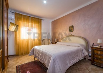 Camera / camera da letto - Four-room apartment Via Sperone
 
34, Palermo - photo 6