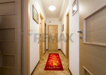 Hall / corridoio - Four-room apartment Via Sperone
 
34, Palermo - photo 7