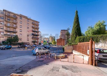 Edificio all\'aperto - Four-room apartment Via Sperone
 
34, Palermo - photo 8