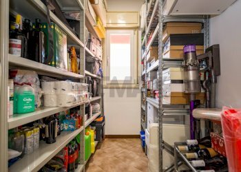 Dispensa di stoccaggio - Four-room apartment Via Sperone
 
34, Palermo - photo 10