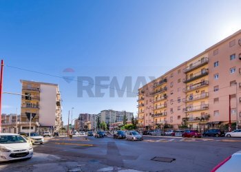 Edificio all\'aperto - Four-room apartment Via Sperone
 
34, Palermo - photo 15