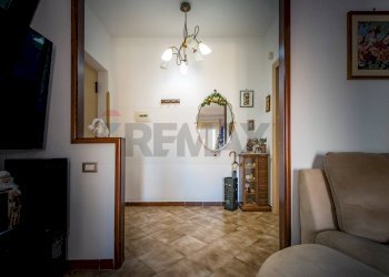 Soggiorno - Four-room apartment Via Sperone
 
34, Palermo - photo 27