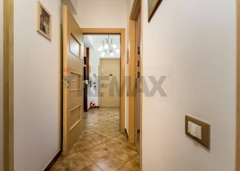 Hall / corridoio - Four-room apartment Via Sperone
 
34, Palermo - photo 31