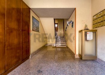 Ricezione / Lobby - Four-room apartment Via Sperone
 
34, Palermo - photo 36