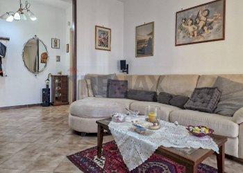 Soggiorno - Four-room apartment Via Sperone
 
34, Palermo - photo 4