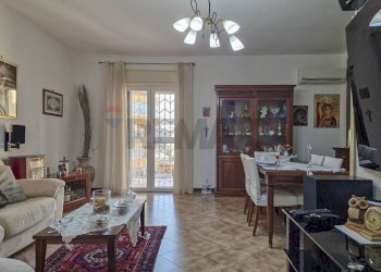 Sala da pranzo - Four-room apartment Via Sperone
 
34, Palermo - photo 21