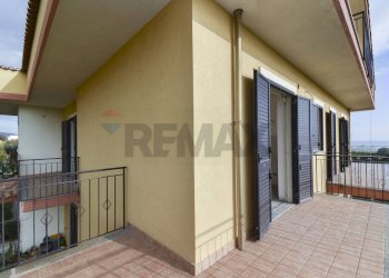 Terrazza - Quadrilocale Via Giuseppe Alizzi
 
8, Riposto - foto 14