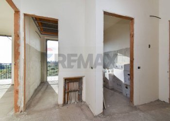 Hall / corridoio - Quadrilocale Via Giuseppe Alizzi
 
8, Riposto - foto 18