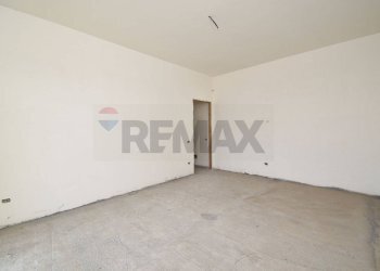 Stanza vuota - Quadrilocale Via Giuseppe Alizzi
 
8, Riposto - foto 26