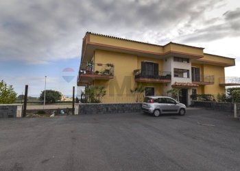 Casa all\'aperto - Quadrilocale Via Giuseppe Alizzi
 
8, Riposto - foto 32