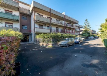 Edificio all\'aperto - Appartamento Strada Provinciale 13 (Complesso Ninfo 1)
 
49, Motta Sant'Anastasia - foto 1