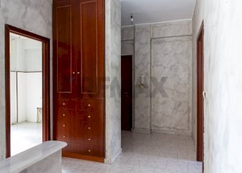 Hall / corridoio - Trilocale Via Salvatore Salomone Marino
 
118, Catania - foto 2