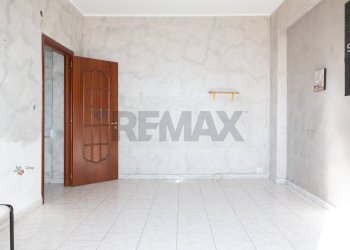 Stanza vuota - Trilocale Via Salvatore Salomone Marino
 
118, Catania - foto 16