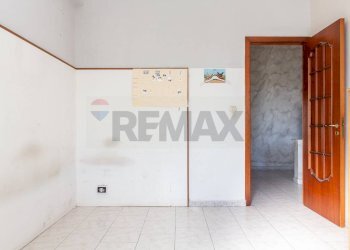 Stanza vuota - Trilocale Via Salvatore Salomone Marino
 
118, Catania - foto 22