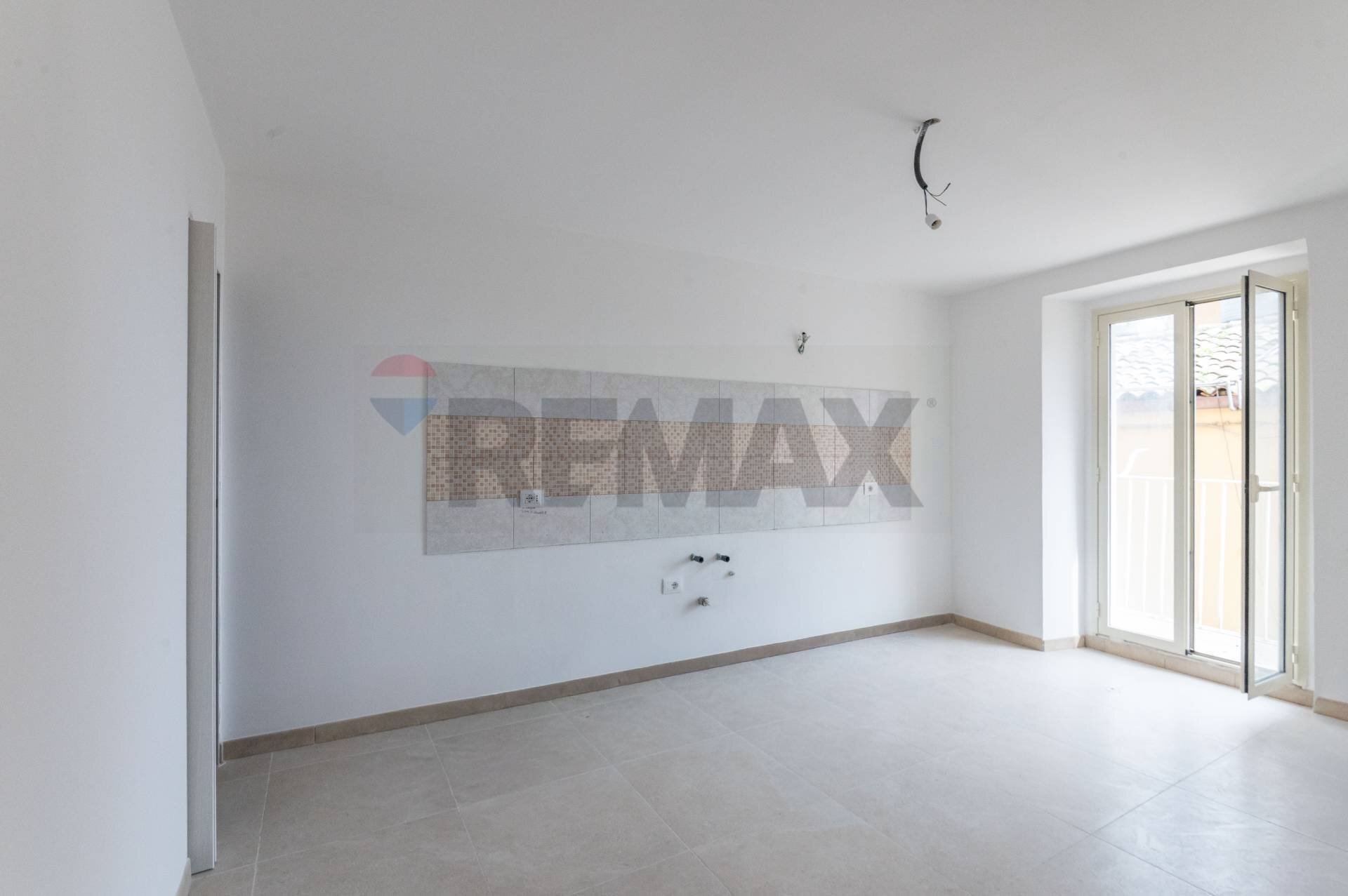 Stanza vuota - Casa indipendente Via Pampallona
 
21-23, Caltagirone - foto 3