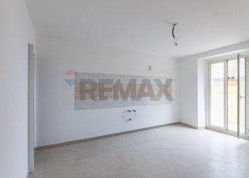 Stanza vuota - Casa indipendente Via Pampallona
 
21-23, Caltagirone - foto 3