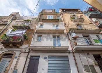 Edificio all\'aperto - Casa indipendente Via Pampallona
 
21-23, Caltagirone - foto 24