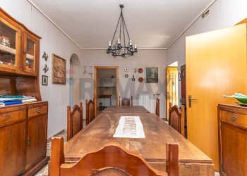 Sala da pranzo - Casa indipendente Via Luna
 
15/17, Monterosso Almo - foto 3