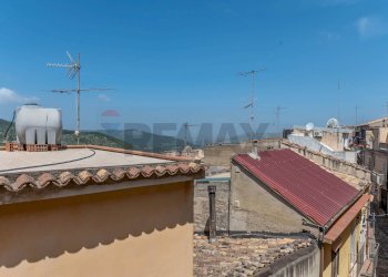 Edificio all\'aperto - Casa indipendente Via Luna
 
15/17, Monterosso Almo - foto 5