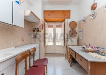 Cucina - Casa indipendente Via Luna
 
15/17, Monterosso Almo - foto 8