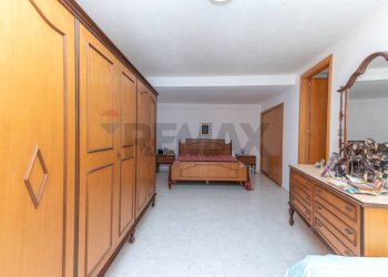 Hall / corridoio - Casa indipendente Via Luna
 
15/17, Monterosso Almo - foto 17