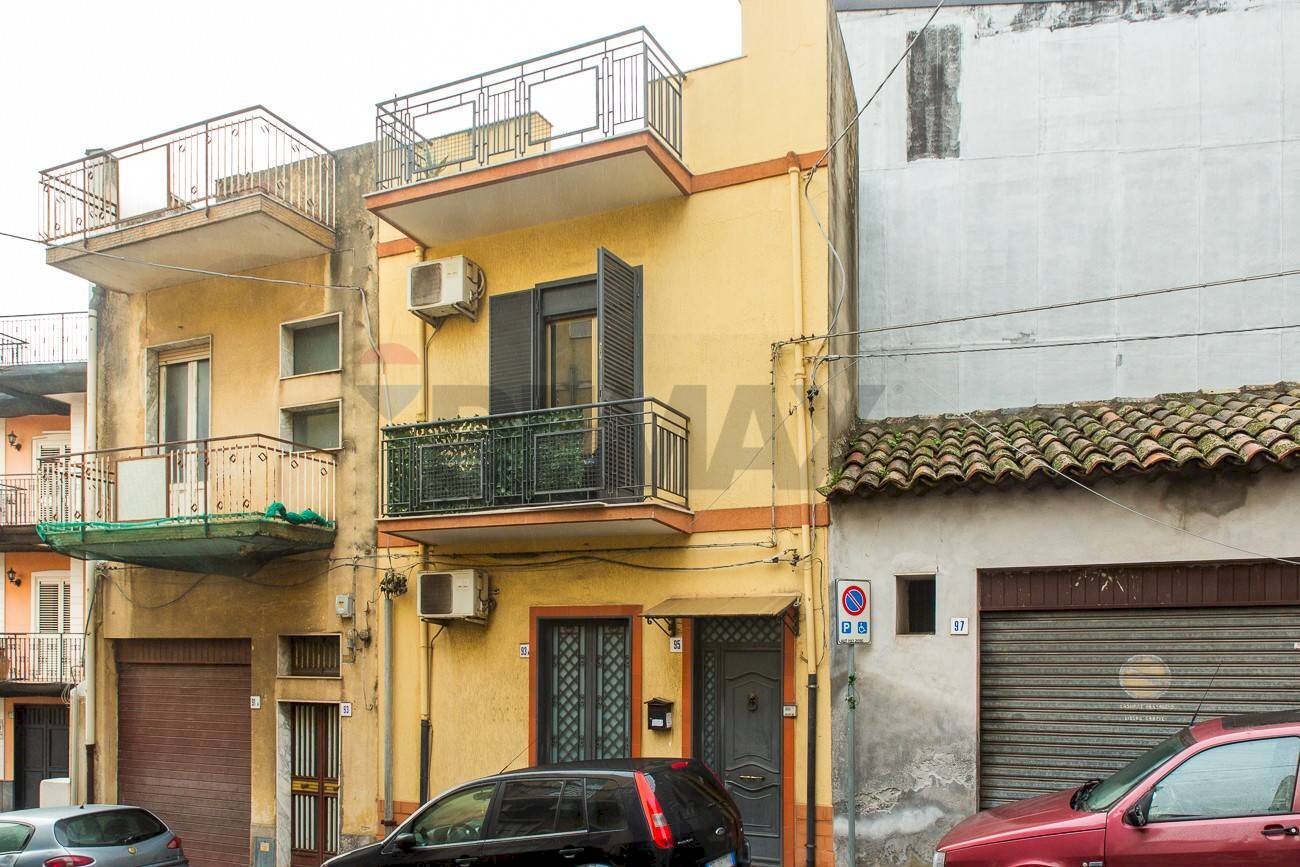 Palazzina indipendente - Casa indipendente Via San Nicolò
 
93/95, Misterbianco - foto 2