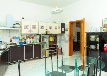 Cucina abitabile - Casa indipendente Via San Nicolò
 
93/95, Misterbianco - foto 1