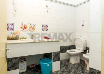 Bagno piano terra - Casa indipendente Via San Nicolò
 
93/95, Misterbianco - foto 5