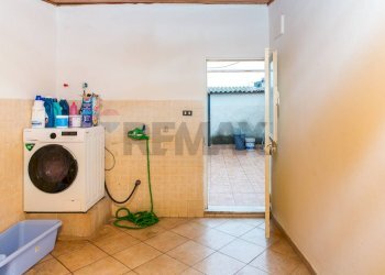 Lavanderia 2° piano - Casa indipendente Via San Nicolò
 
93/95, Misterbianco - foto 21