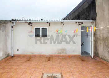 Lavanderia e terrazza lato Via San Nicolò - Casa indipendente Via San Nicolò
 
93/95, Misterbianco - foto 25