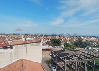 Edificio all\'aperto - Quadrilocale Via Guglielmo Marconi
 
26, Calatabiano - foto 9