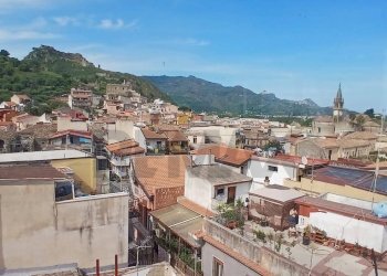 Edificio all\'aperto - Quadrilocale Via Guglielmo Marconi
 
26, Calatabiano - foto 17