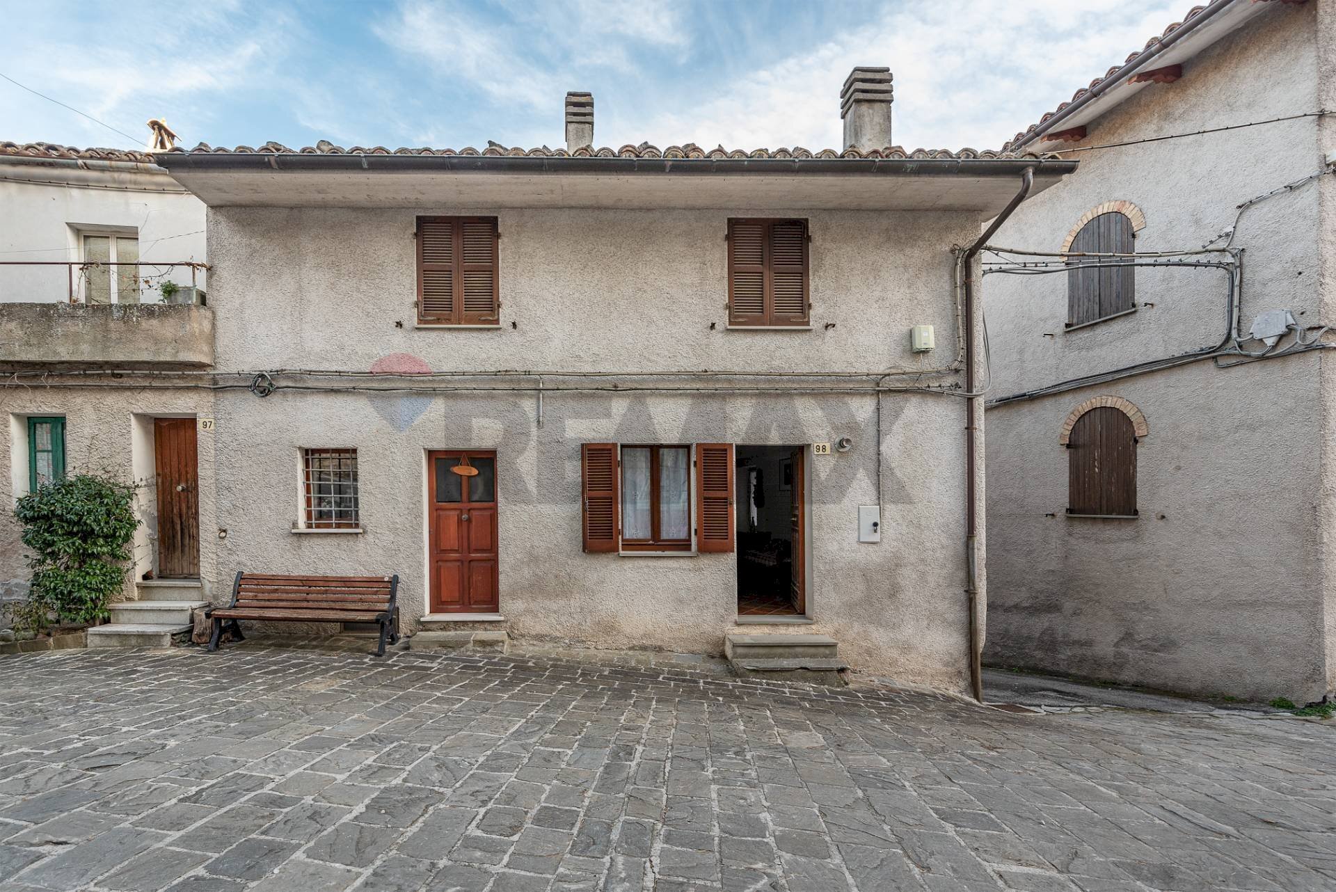 Casa all\'aperto - Independent house Frazione Castelletta
98, Fabriano - photo 3