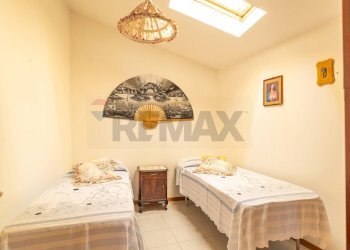 Camera / camera da letto - Independent house Frazione Castelletta
 
98, Fabriano - photo 4