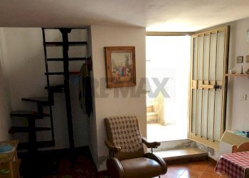 Soggiorno - Independent house Frazione Castelletta
 
98, Fabriano - photo 13