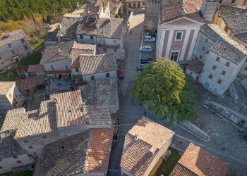 Posizione della mappa - Independent house Frazione Castelletta
 
98, Fabriano - photo 16