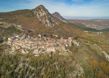 Vista delle montagne - Independent house Frazione Castelletta
 
98, Fabriano - photo 21