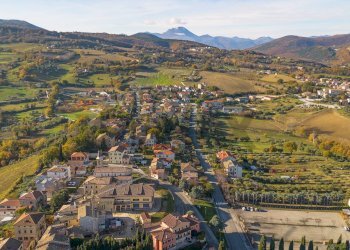 Vista delle montagne - Independent house via rossini gioacchino
 
134, Cingoli - photo 41