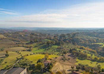 Vista delle montagne - Independent house via rossini gioacchino
 
134, Cingoli - photo 43
