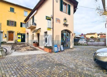 Casa all\'aperto - Shop piazza San Rocco
 
13, Montelupo Fiorentino - photo 1