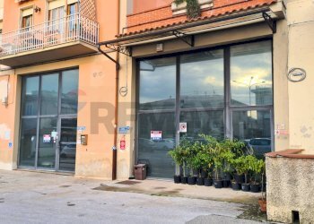 Edificio all\'aperto - Capannone VIA ACHILLE GRANDI
 
9/11, Montelupo Fiorentino - foto 16