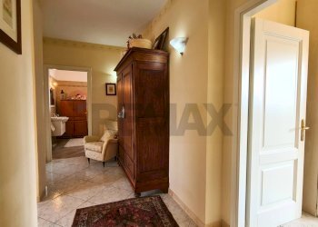 Hall / corridoio - Semi-detached house via Ruggero Grieco
 
47, Gambassi Terme - photo 26
