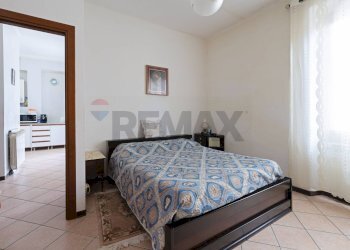 Camera / camera da letto - Trilocale Via Giuseppe Verdi
 
9, Casatenovo - foto 14