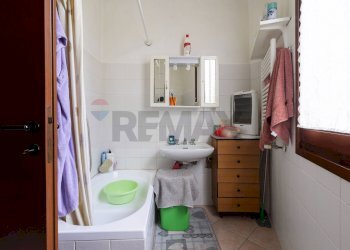 Bagno - Trilocale Via Giuseppe Verdi
 
9, Casatenovo - foto 17